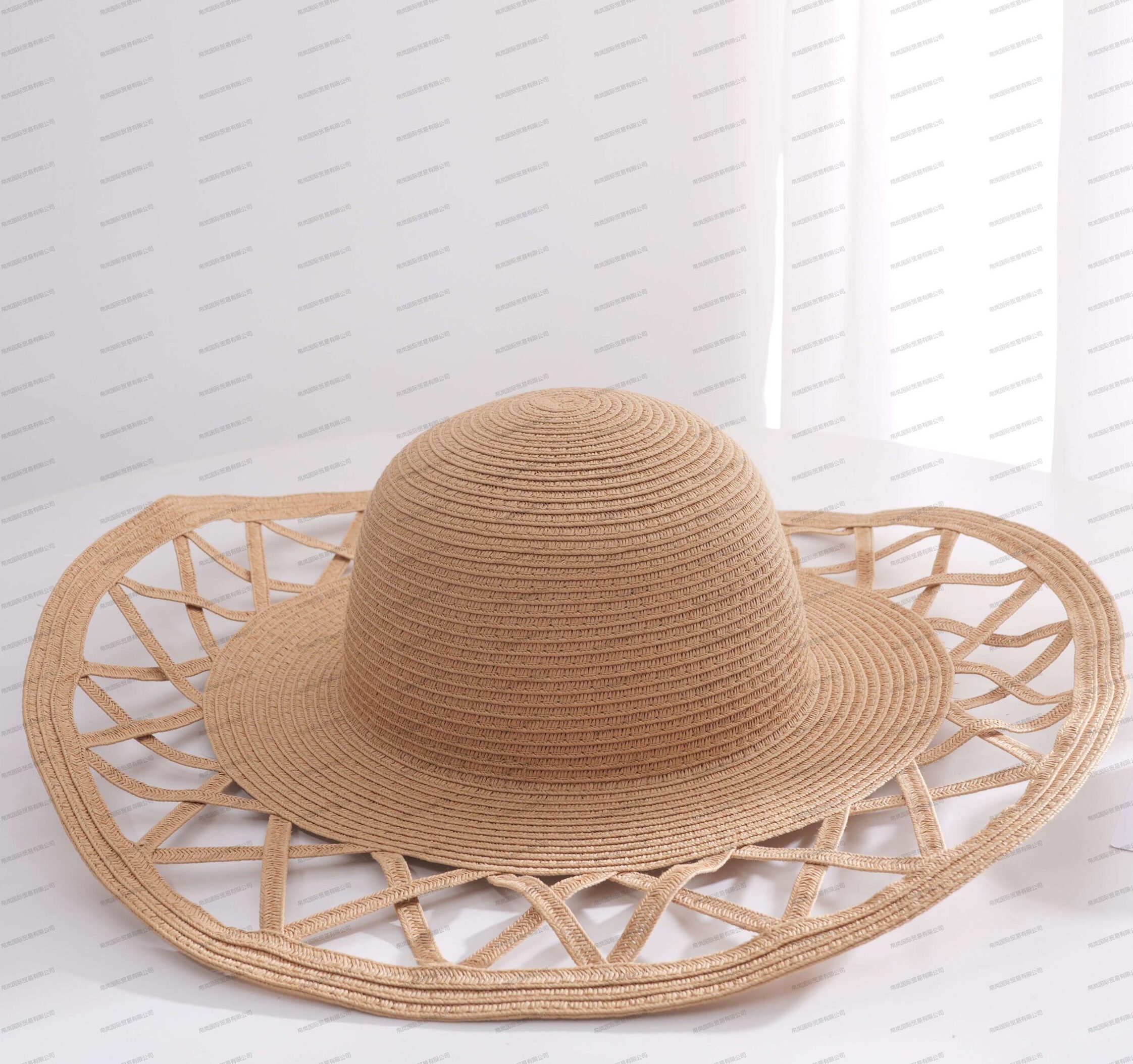 Hollowed out Straw Hat-帛岚国际官网